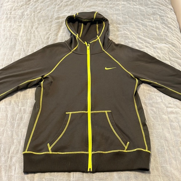 Nike Therma-Fit Hoodie, Hooded Sweatshirt, Jacket, Olive Green, Size M - Picture 2 of 9
